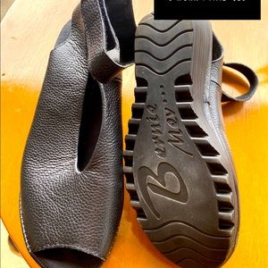 Bernie Mev black wedges; size 8